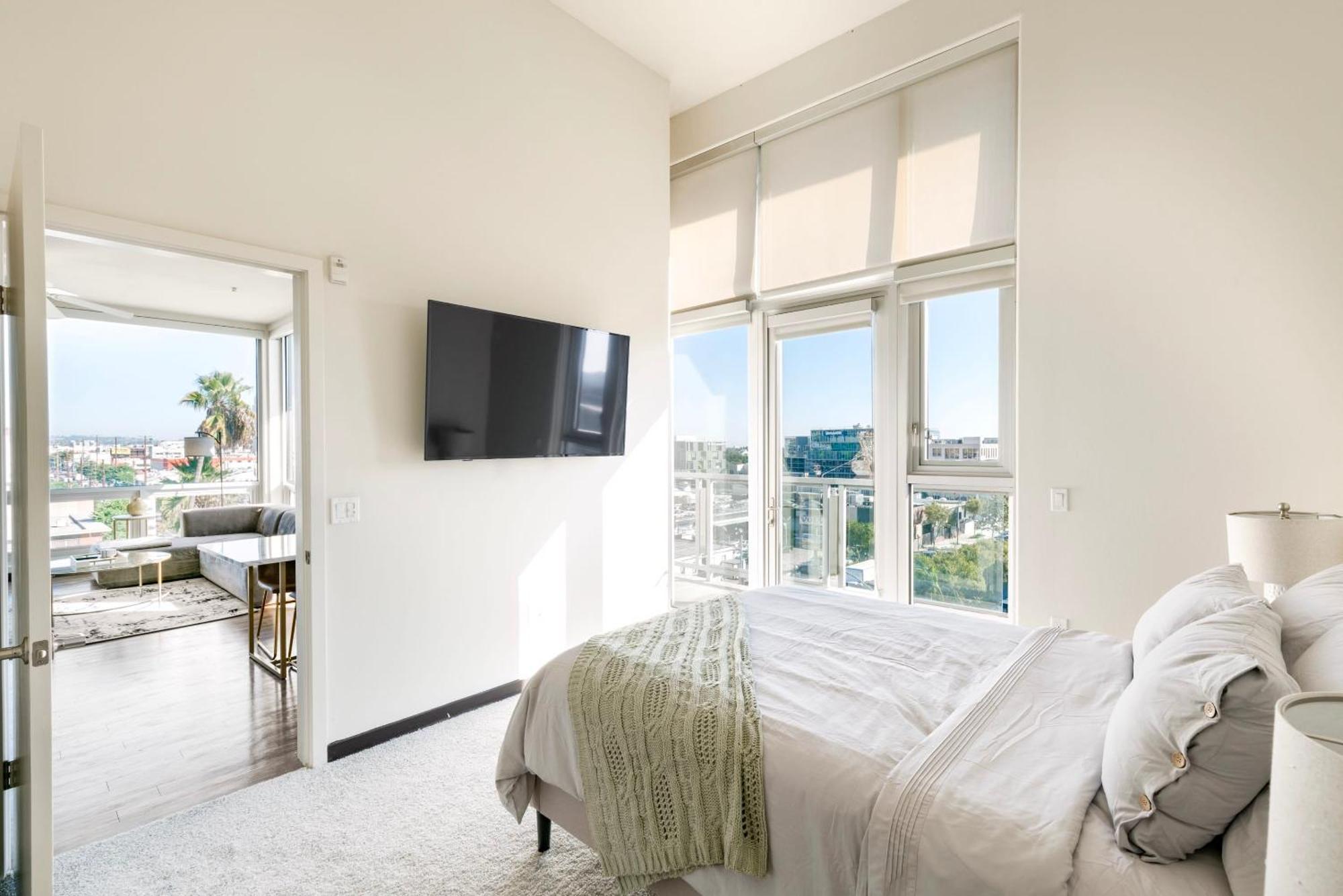 Appartement Penthouse 2br With Jetliner Views In West Hollywood